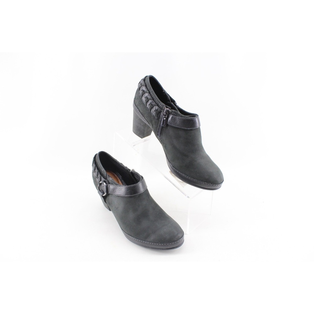 Clarks Artisan Mural Boot Size 8 M Black Leather Booties Side Zip Women's 31526